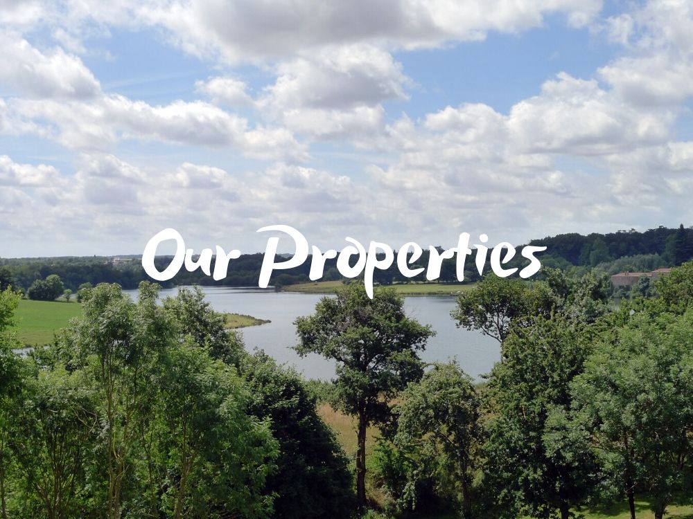 Wisteria Cottage and Cortyard House